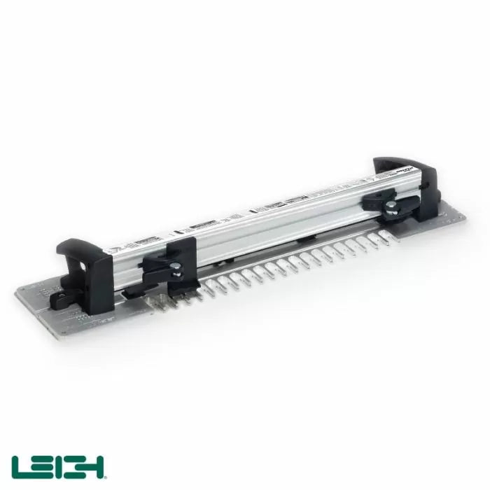 Adjustable dovetail jig for woodworking, metal and plastic components on a flat base