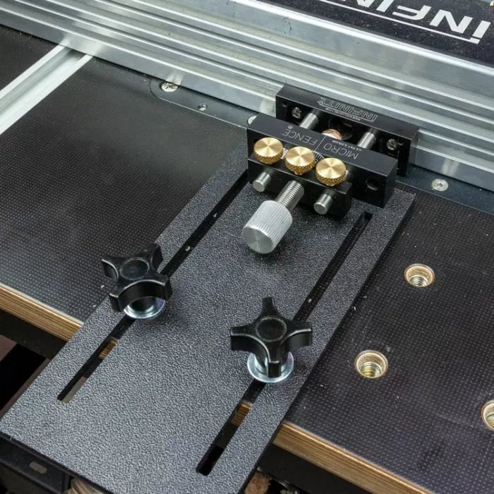 Micro-adjustable router table fence jig for precision woodworking setup